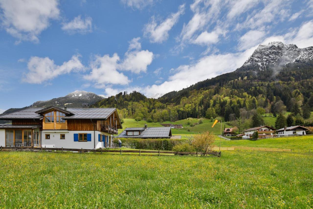 Haus Bellevue: Family Wellness Retreat with 4-Star Amenities Apartment Oberstdorf Exterior photo